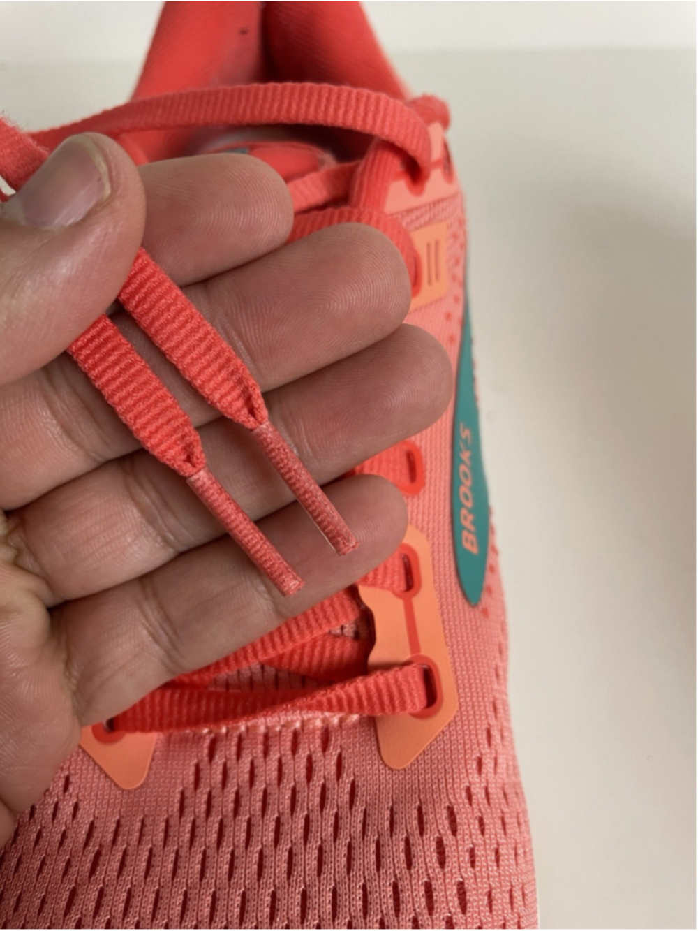 Brooks Adrenaline GTS 22 Running Shoes Womens Size 8.5 Coral Athletic Sneakers - Picture 12 of 14